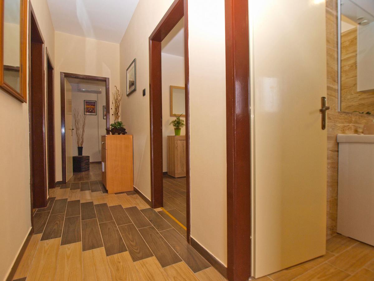Apartment Luciano 1540 Pula Exterior photo