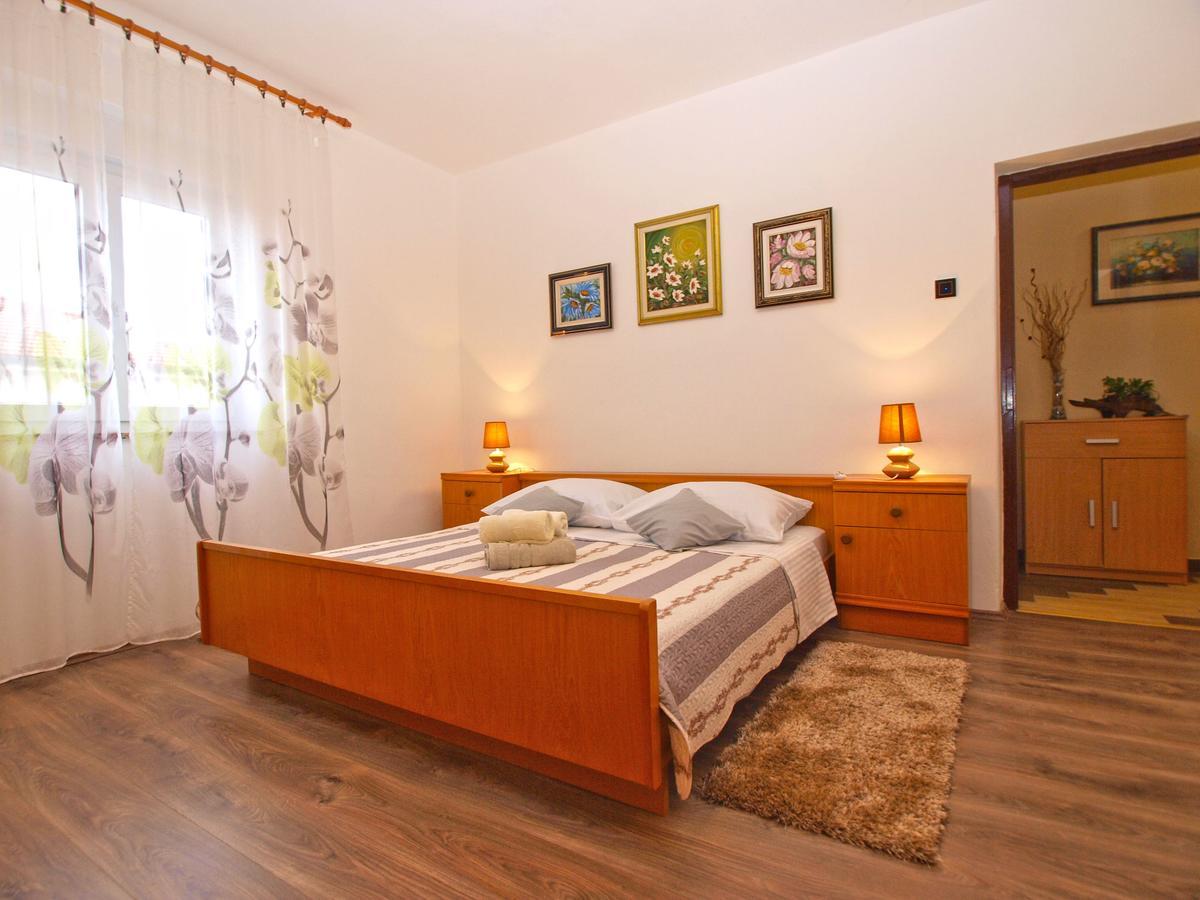 Apartment Luciano 1540 Pula Exterior photo